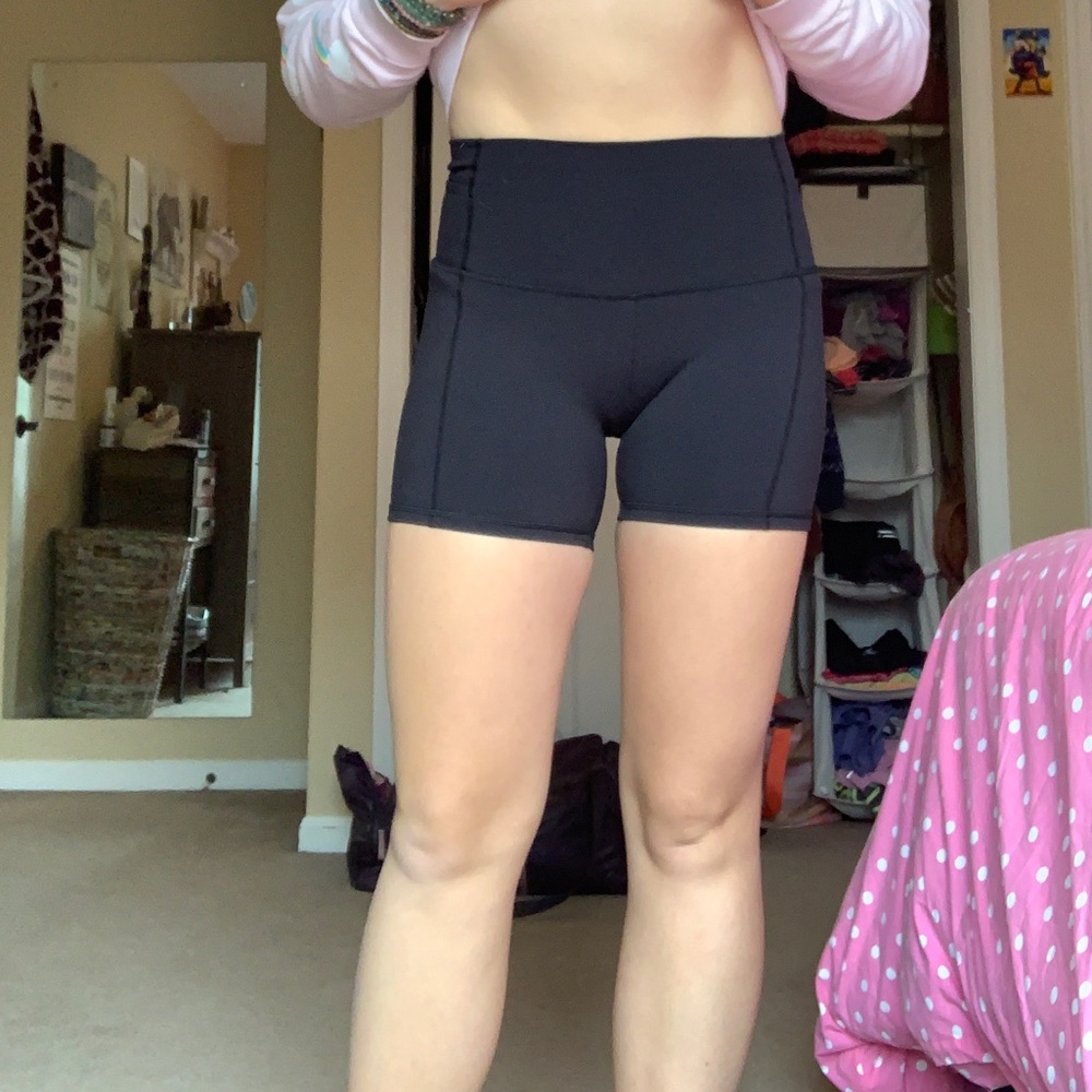 LULULEMON BIKE SHORTS!